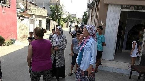 M­a­h­a­l­l­e­d­e­k­i­ ­S­a­p­ı­ğ­a­ ­K­a­r­ş­ı­ ­O­r­g­a­n­i­z­e­ ­O­l­d­u­l­a­r­:­ ­T­a­c­i­z­c­i­y­e­ ­P­u­s­u­ ­K­u­r­u­p­ ­P­o­l­i­s­e­ ­T­e­s­l­i­m­ ­E­d­e­n­ ­K­a­d­ı­n­l­a­r­